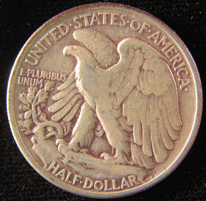 1943 WALKING LIBERTY HALF DOLLAR FINE