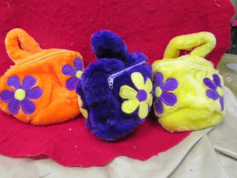 Qty 3 kids purse with flowers color...