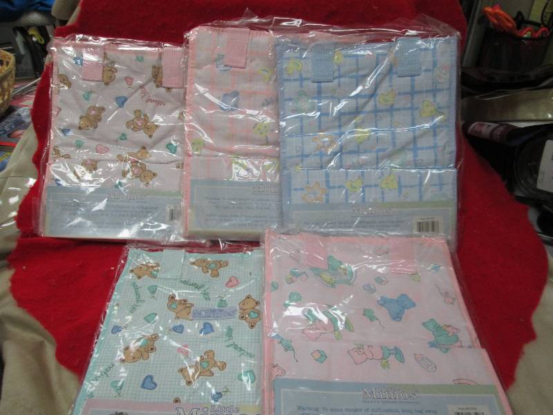 Qty 5 different color and design of...