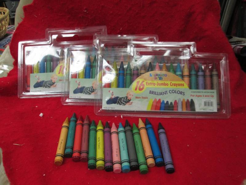 Qty 4 pkg of 16 Extra-Jumbo Crayons...