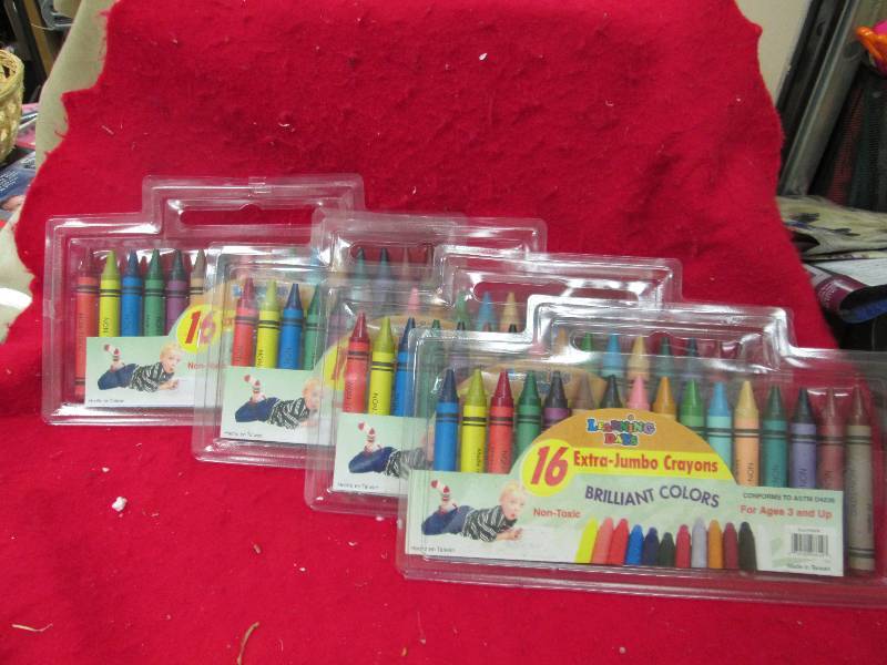 Qty 4 pkg of 16 Extra-Jumbo Crayons...