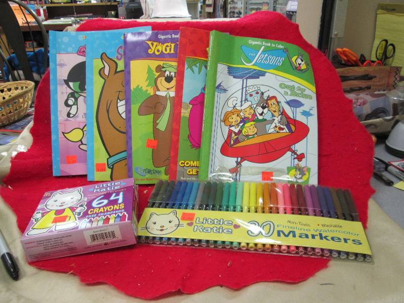 Qty 5 Gigantic book to color Yogi B...
