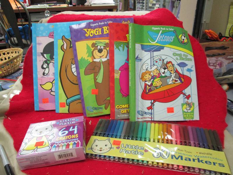 Qty 5 Gigantic book to color Yogi B...