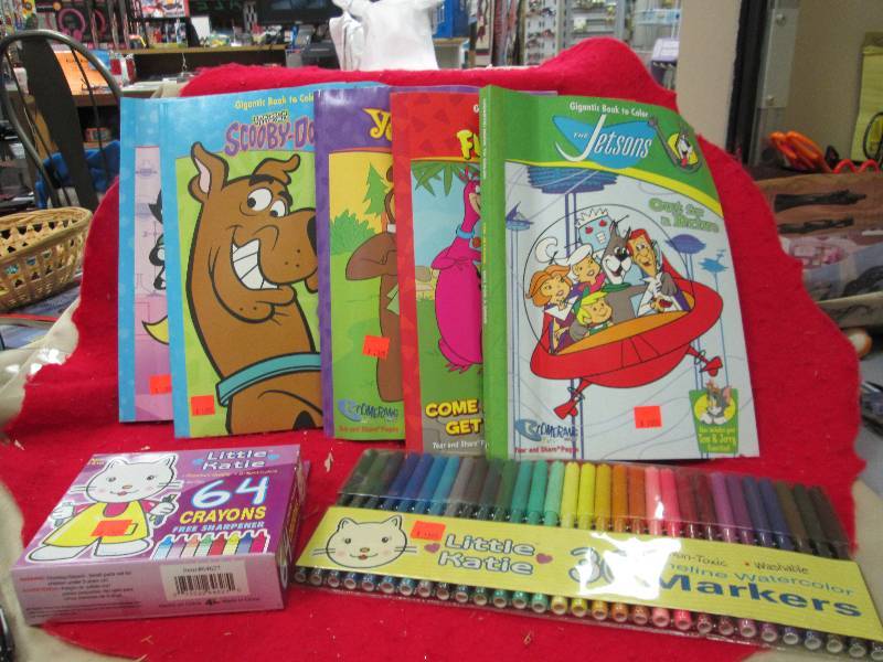 Qty 5 Gigantic book to color Yogi B...
