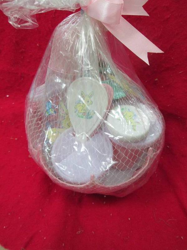 Baby gift set includes 6 oz cup wit...