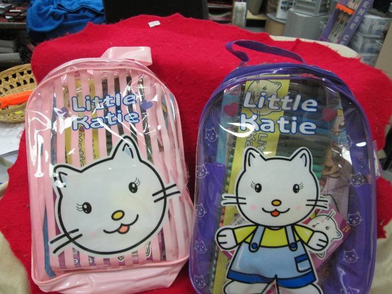 Qty 2 Little Katie traveling back p...