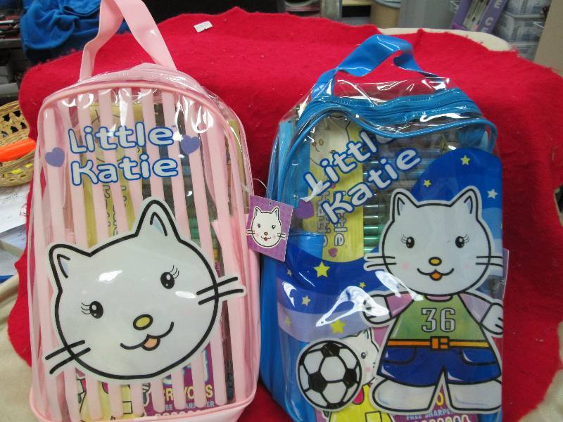 Qty 2 Little Katie traveling back p...