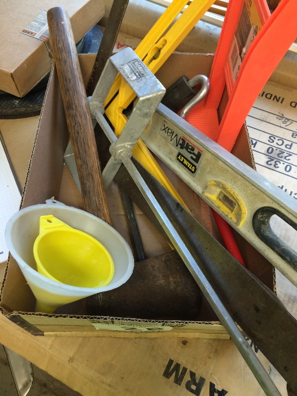 lot 28 image: Assorted Tools - Lot of 11