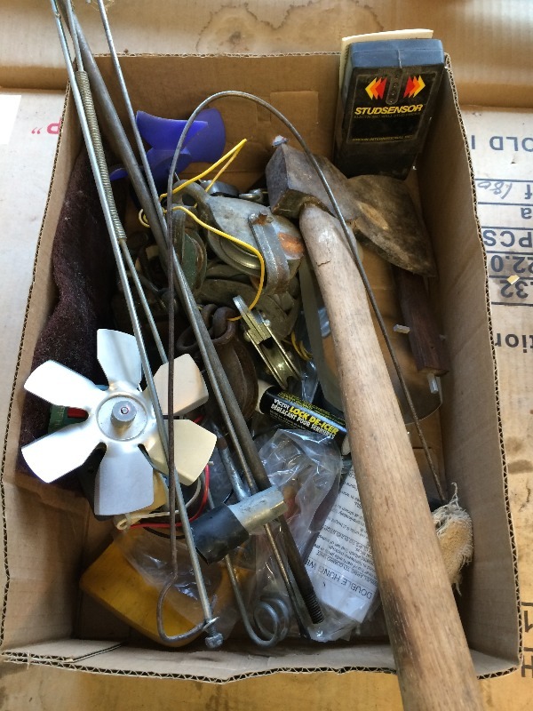 lot 132 image: Box Lot of Misc items and tools