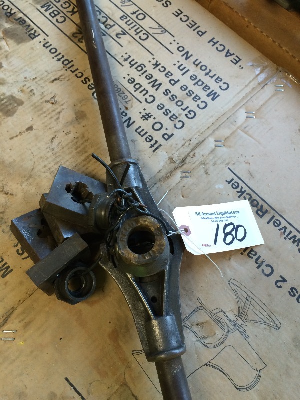 lot 180 image: pipe Threader with extra dies