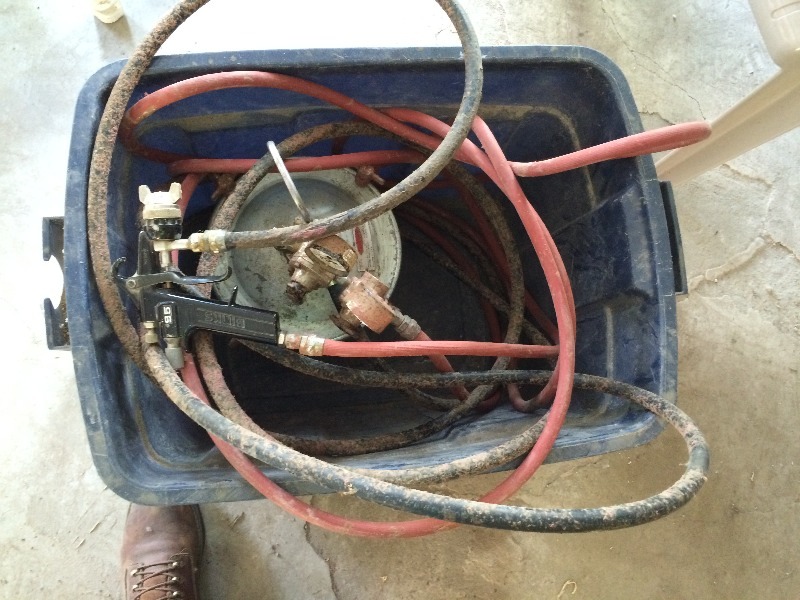 lot 187 image: Paint Can, Sprayer and Hose