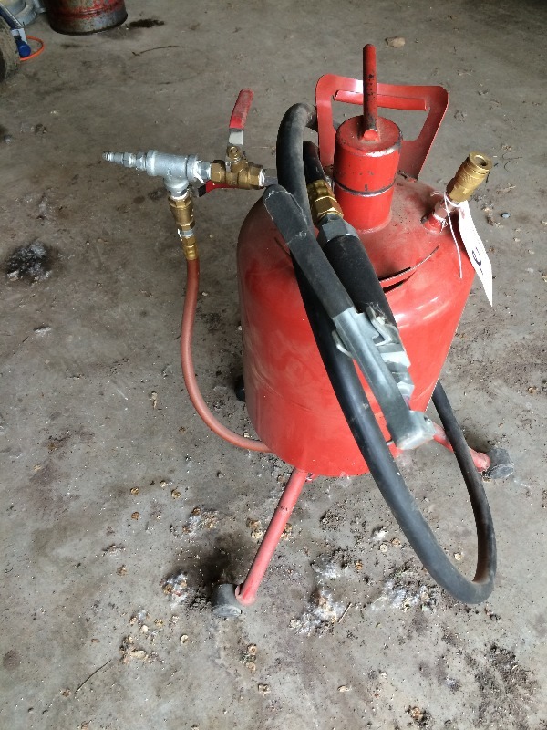 lot 2 image: 5 Gallon Sand Blaster, Hose and Gun and includes protective mask - used little  works fine  by Northern Industrial Tool