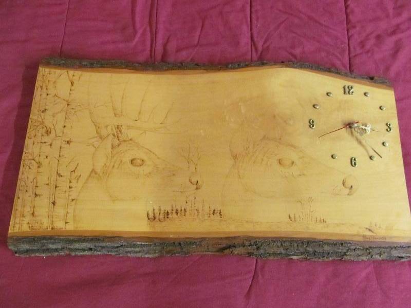 lot 14 image: Clock