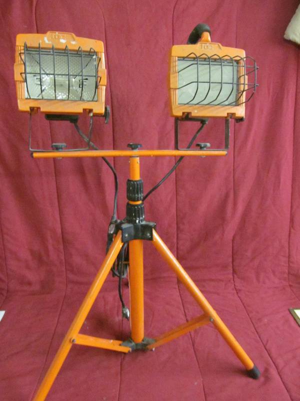 lot 51 image: Work Light