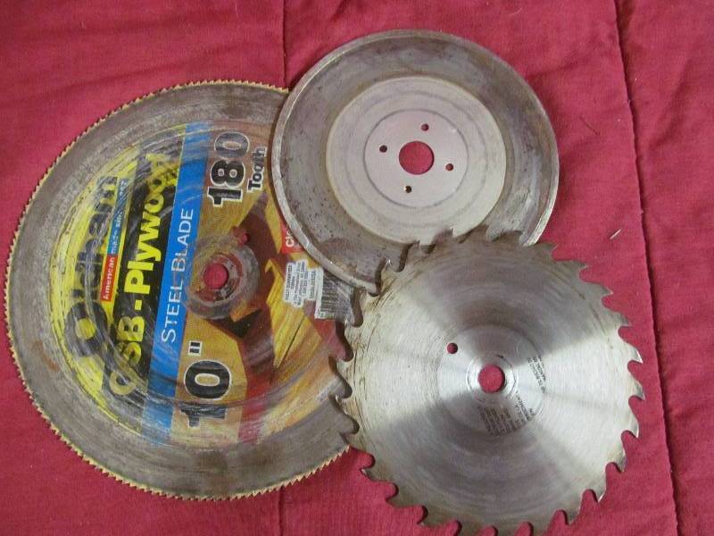 lot 57 image: Saw Blades