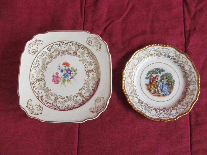lot 76 image: Decorative Plates