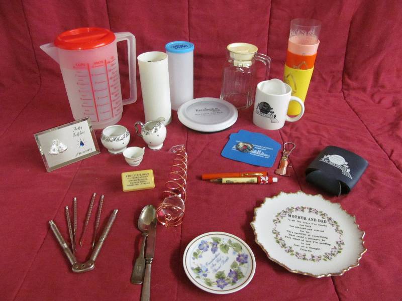lot 153 image: Advertising Items