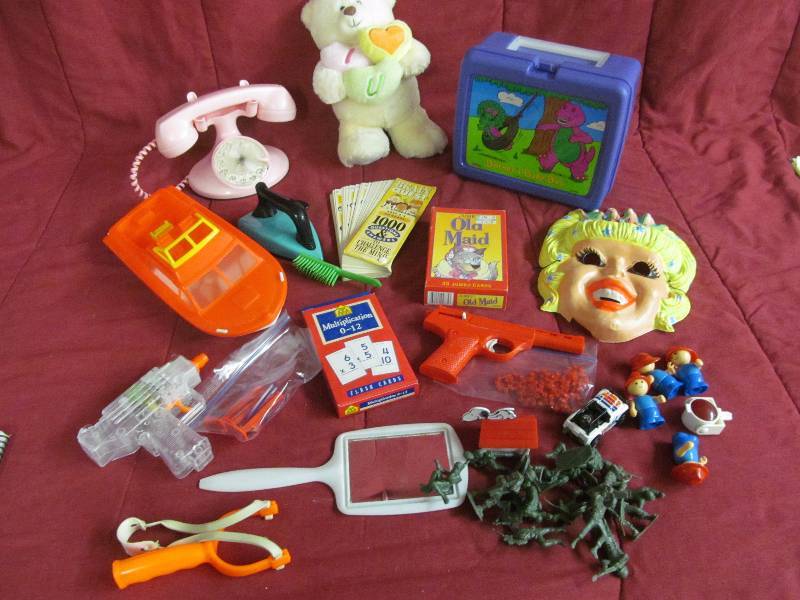 lot 154 image: Toys