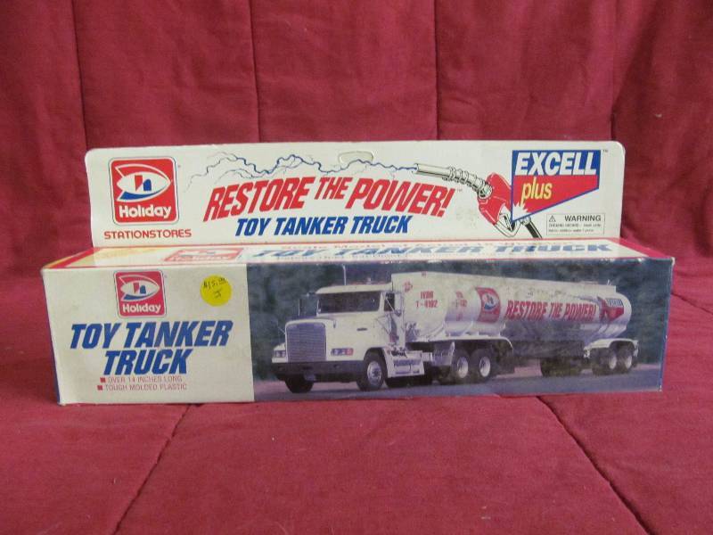 lot 159 image: Toys