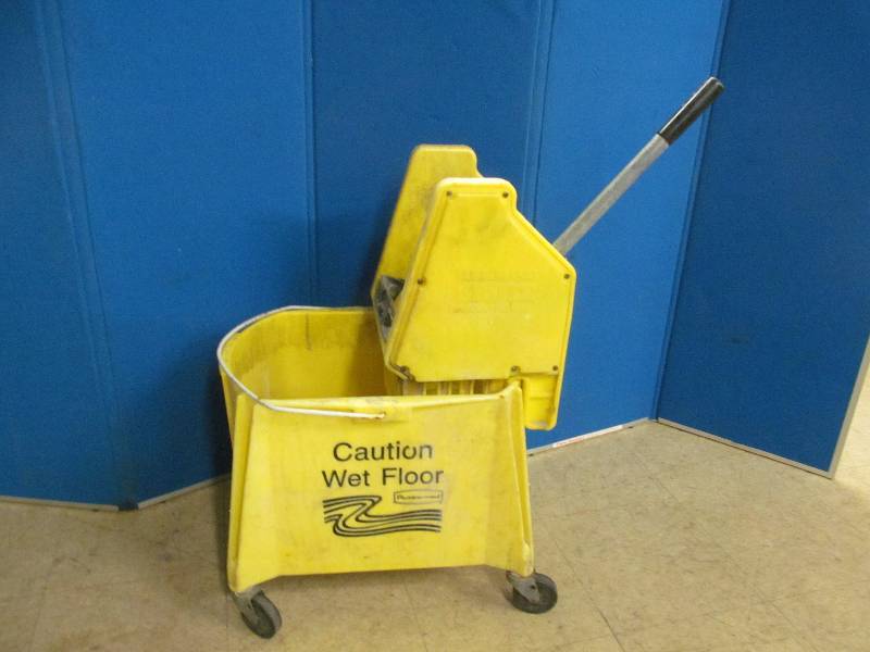 lot 202 image: Mop Bucket