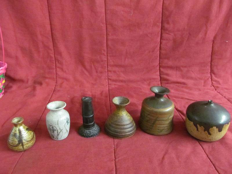 lot 229 image: Pottery