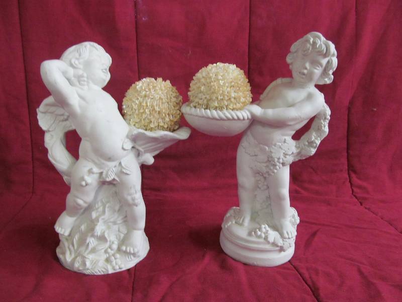 lot 243 image: Dcor