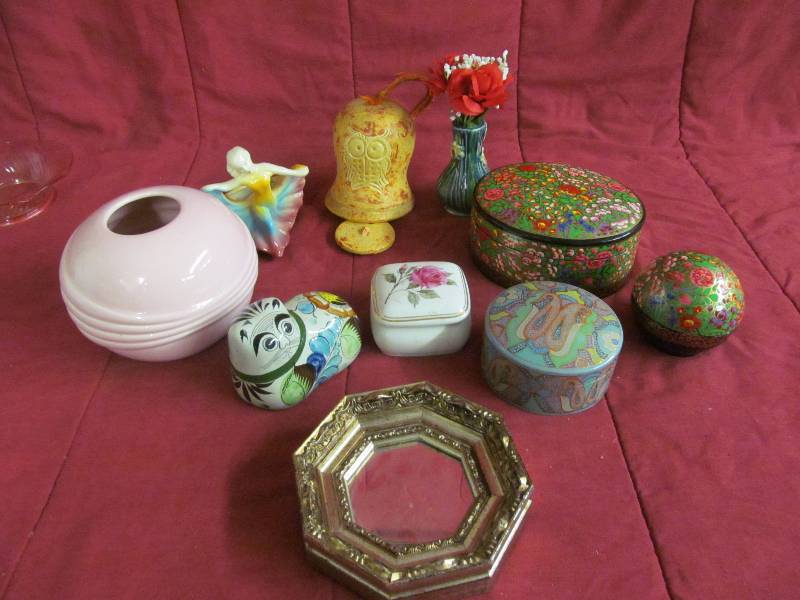 lot 252 image: Dcor