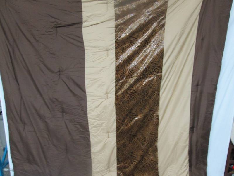 lot 54 image: Amari 26-pc. Comforter Super Set - Queen