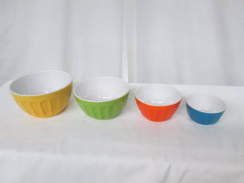 lot 80 image: Chefs Mark Stoneware Bowl Set