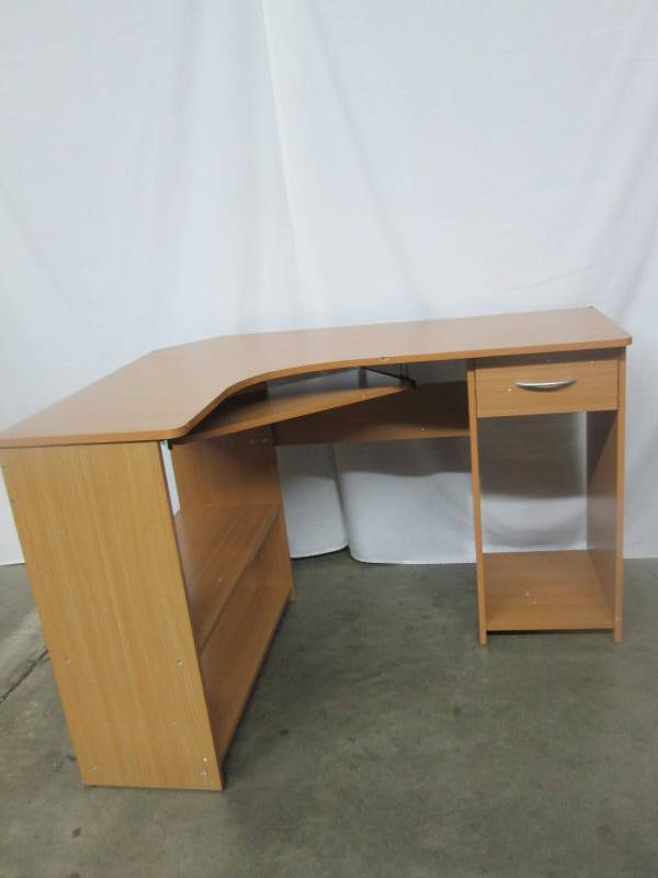 lot 83 image: Alcove Corner Computer Desk