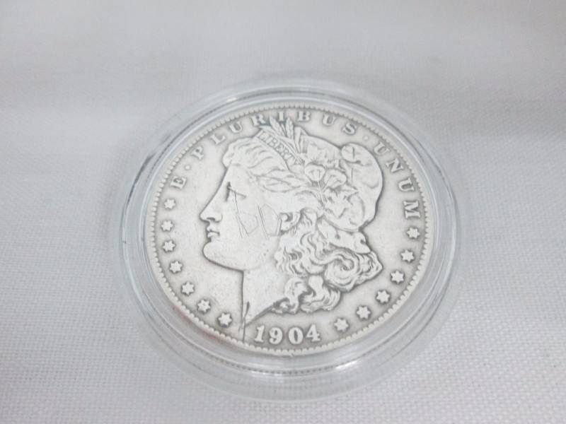 lot 11 image: 1904 S Morgan Silver Dollar