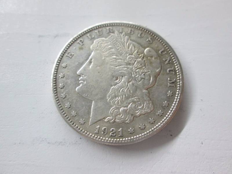 lot 31 image: 1921 Morgan Silver Dollar
