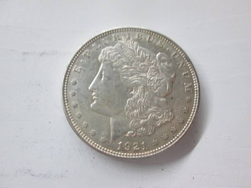 lot 32 image: 1921 Morgan Silver Dollar