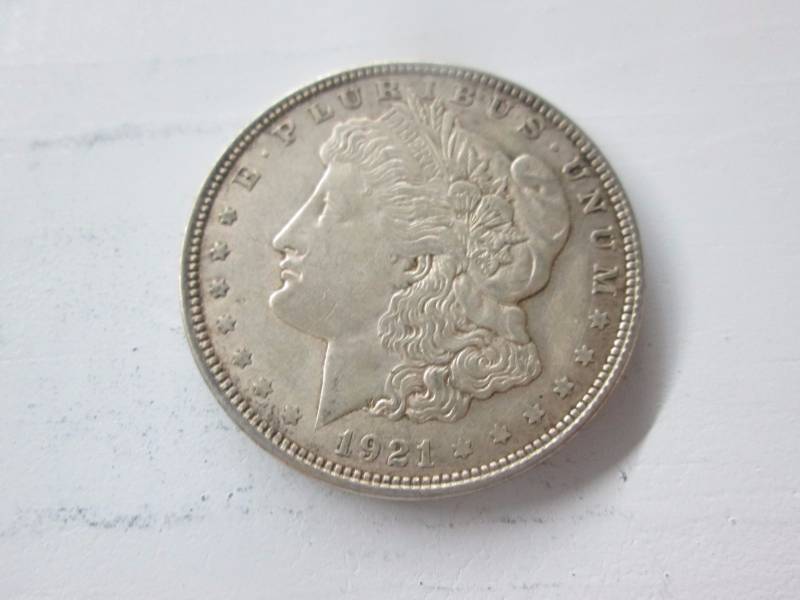 lot 38 image: 1921 Morgan Silver Dollar