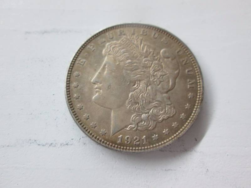 lot 40 image: 1921 Morgan Silver Dollar