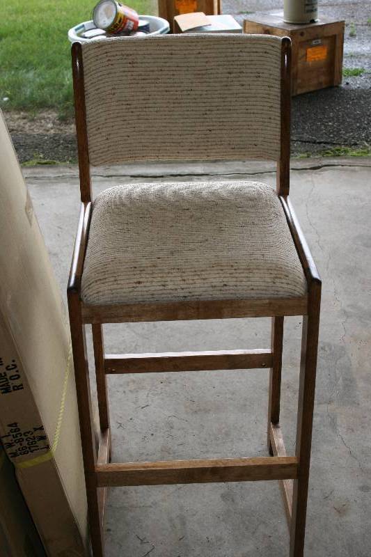 lot 257 image: Lot of (4) High-Top Chairs wWooden Frames & White Upholstery Disassembled (3).