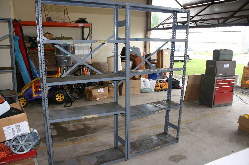 lot 305 image: Lot of (2) Adjustable Metal Shelving Units 4 Shelves 36 x 12 x 75.