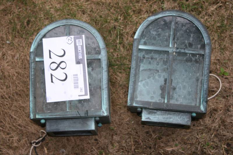 lot 282 image: Lot of (2) Decorative Exterior Light Fixtures wWiring.