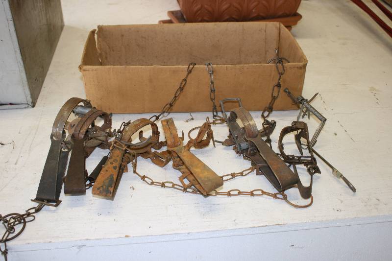 lot 295 image: Box Lot of Miscellaneous Animal Traps.