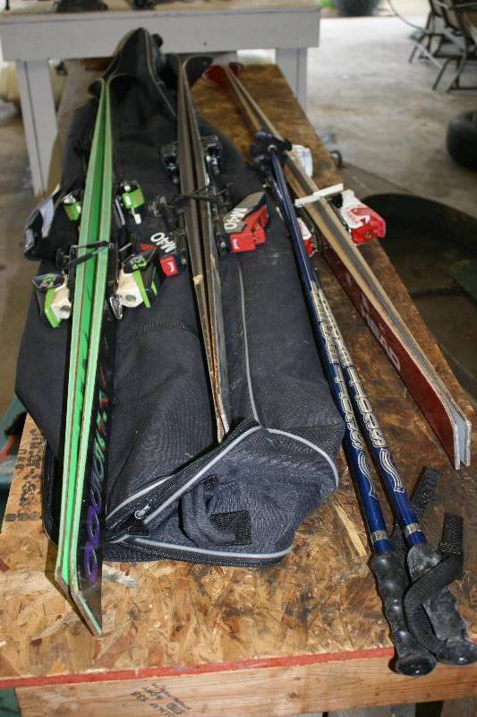 lot 217 image: Lot of (4) Including Scott Expert Ski Poles 7.8 Carbh Skis Head Skis And More.