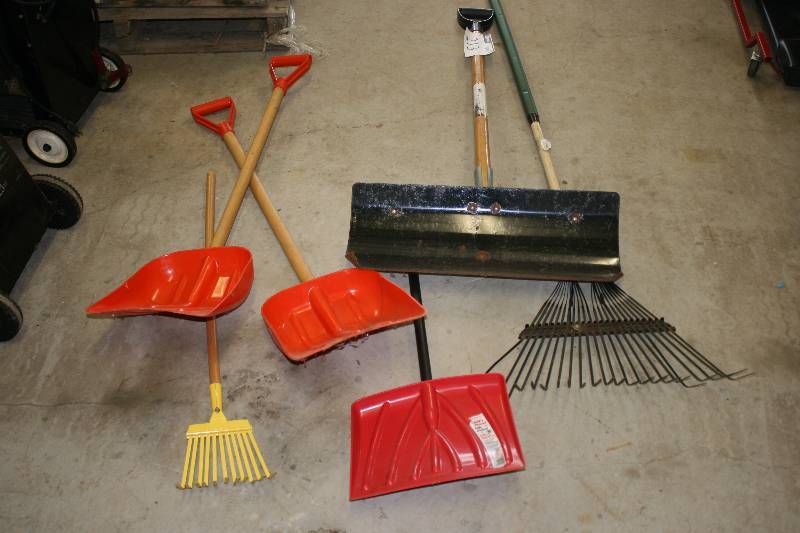 lot 213 image: Lot of (6) Including Snow Shovels (4) Broom Rake.