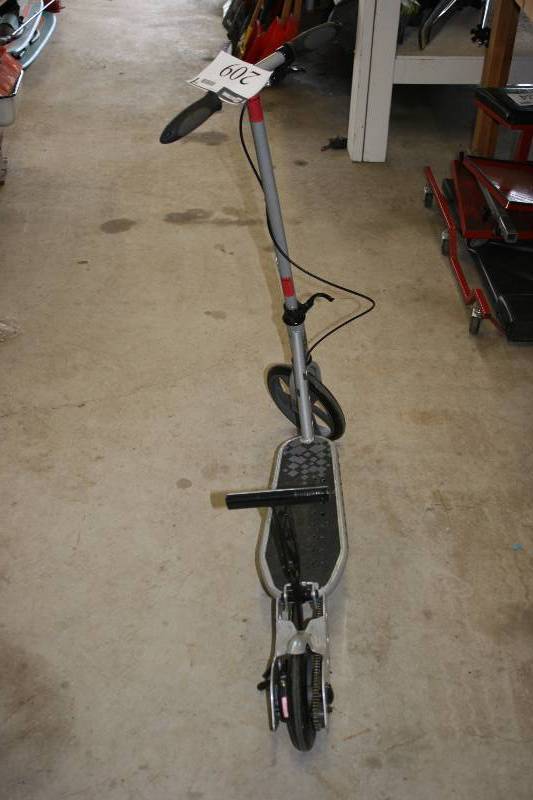 lot 209 image: Pulse Kick-N-Go Scooter wBack Kick & Brakes.
