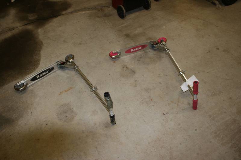 lot 210 image: Lot of (2) Razor Scooters Metal Frames wAdjustable Handle & Wheels.
