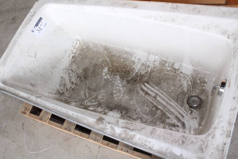 lot 31 image: Wash Basin wDrain White Finish 68 x 21 x 32.