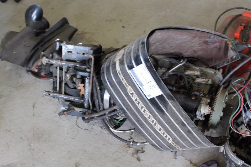 lot 21 image: Miscellaneous Mercury Motor wHousing & Propeller Untested.