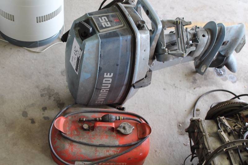 lot 20 image: Lot of (2) Including Evinrude Engine, Model E25RCDC, Motor Turns Over Fuel Tank wHose.