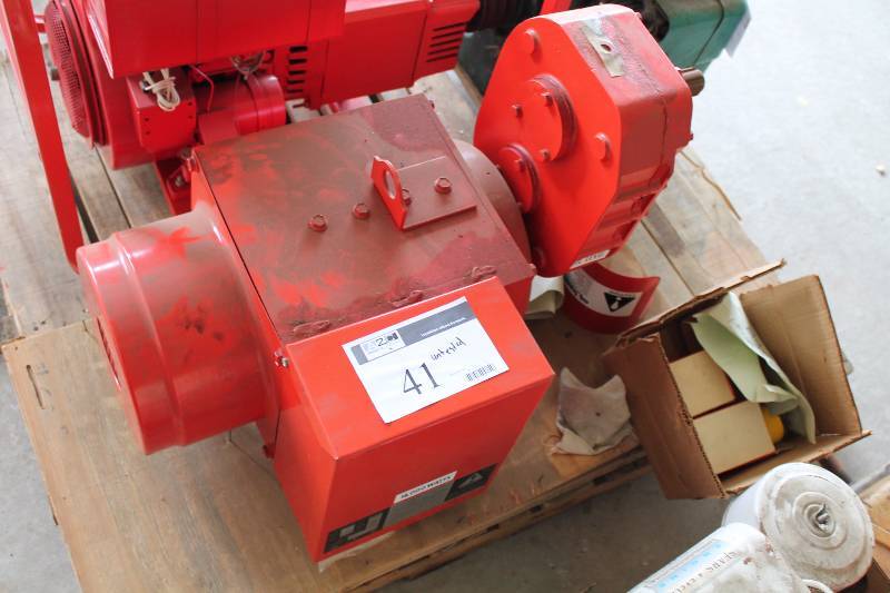 lot 41 image: Miscellaneous Generator Model 614DDB Volts 120240 Amps 15075 Freq. 60Hz KW18 R.P.M. 3600 Duty Cont 40 C Max Amb Temp Untested.