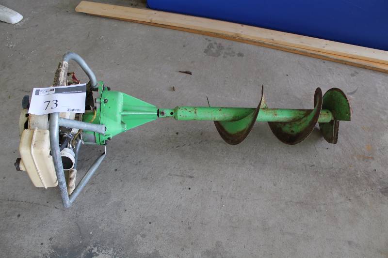 lot 73 image: Sears Gas-Powered Ice Auger Model 841-720070.