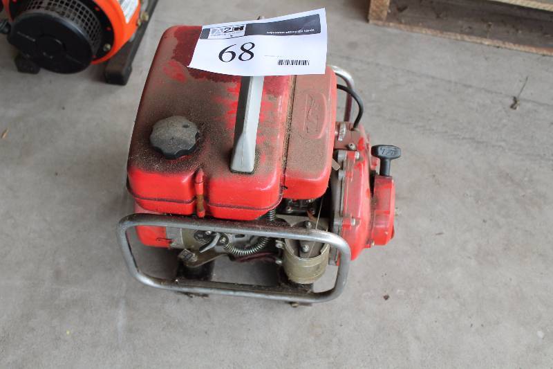 lot 68 image: TAS Motor SEG-100 600W Engine Generator wDual 110V Outlets Gas.