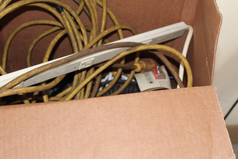 lot 91 image: Electrical Lot Including Cords Electrical Boxes Regent Flood Light 500W Halogen Floodlight (2) And More.